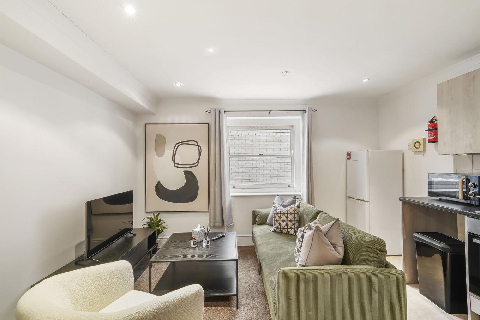 Appartement 1br & 2br Apts By Livestay Short Lets & Serviced With Free Wifi