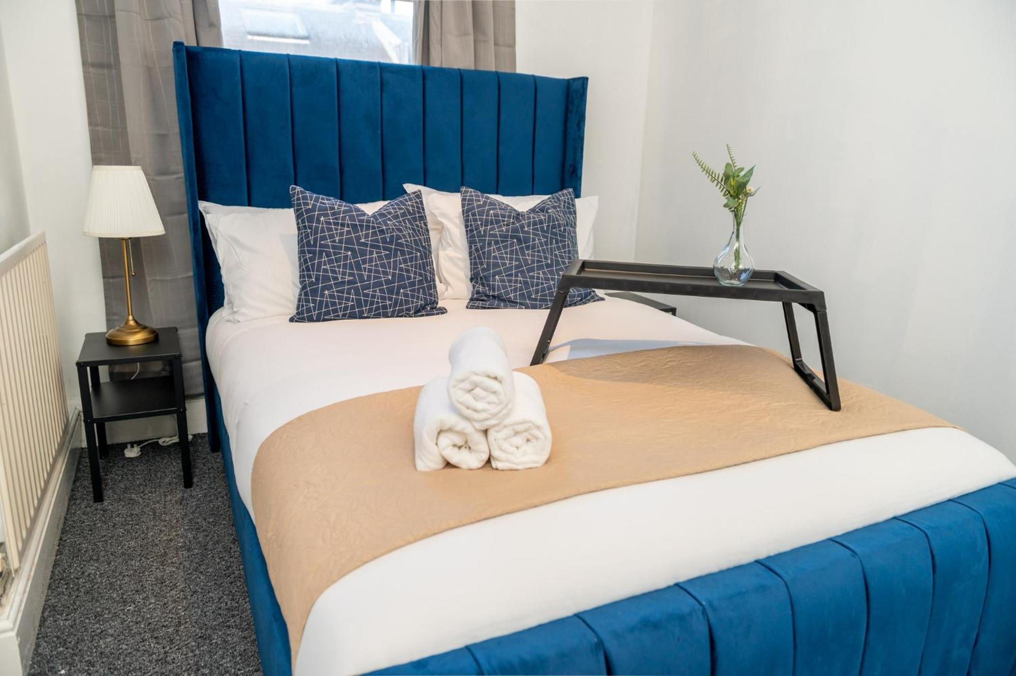 1br & 2br Apts By Livestay Short Lets & Serviced With Free Wifi Londres