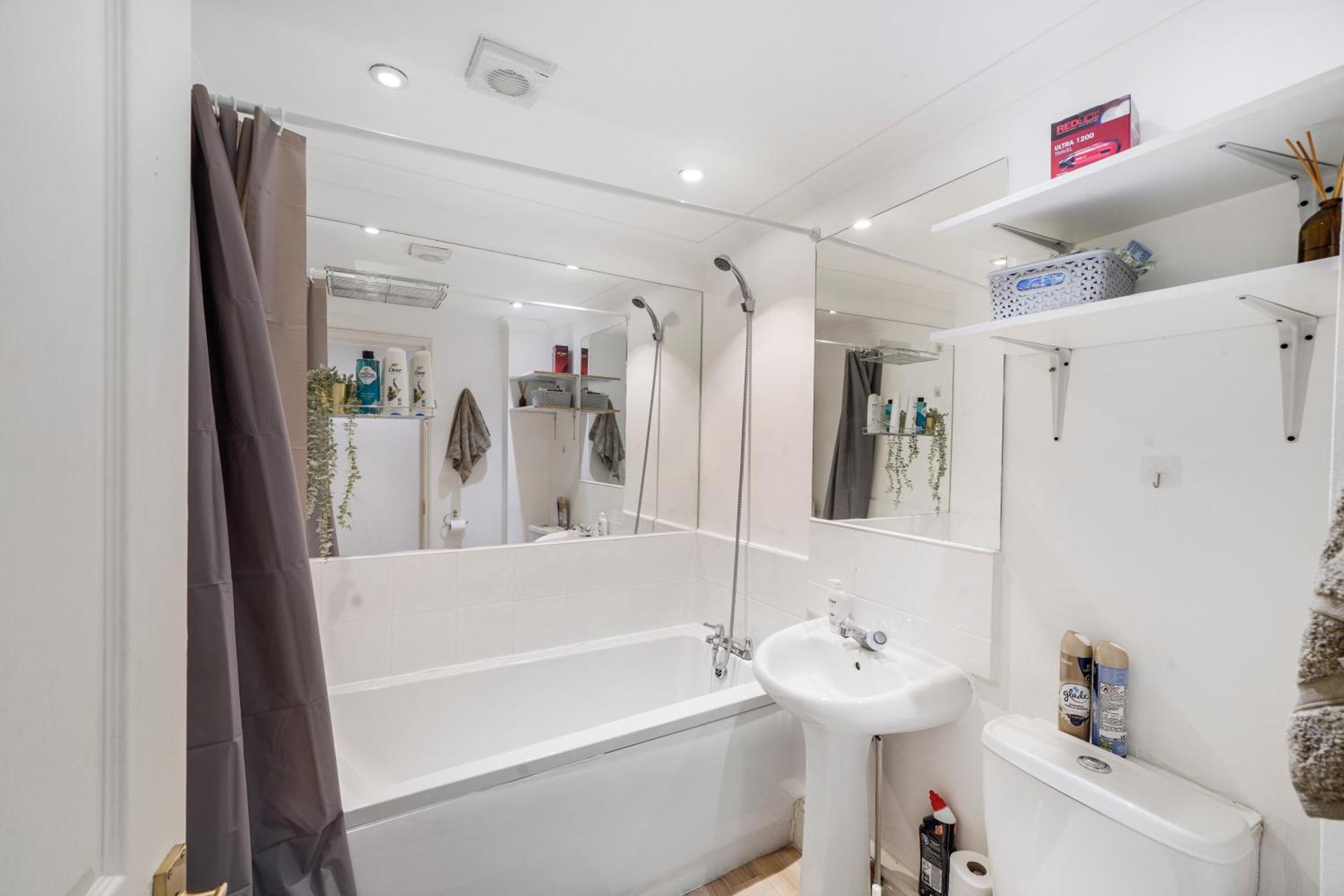 1br & 2br Apts By Livestay Short Lets & Serviced With Free Wifi Appartement *