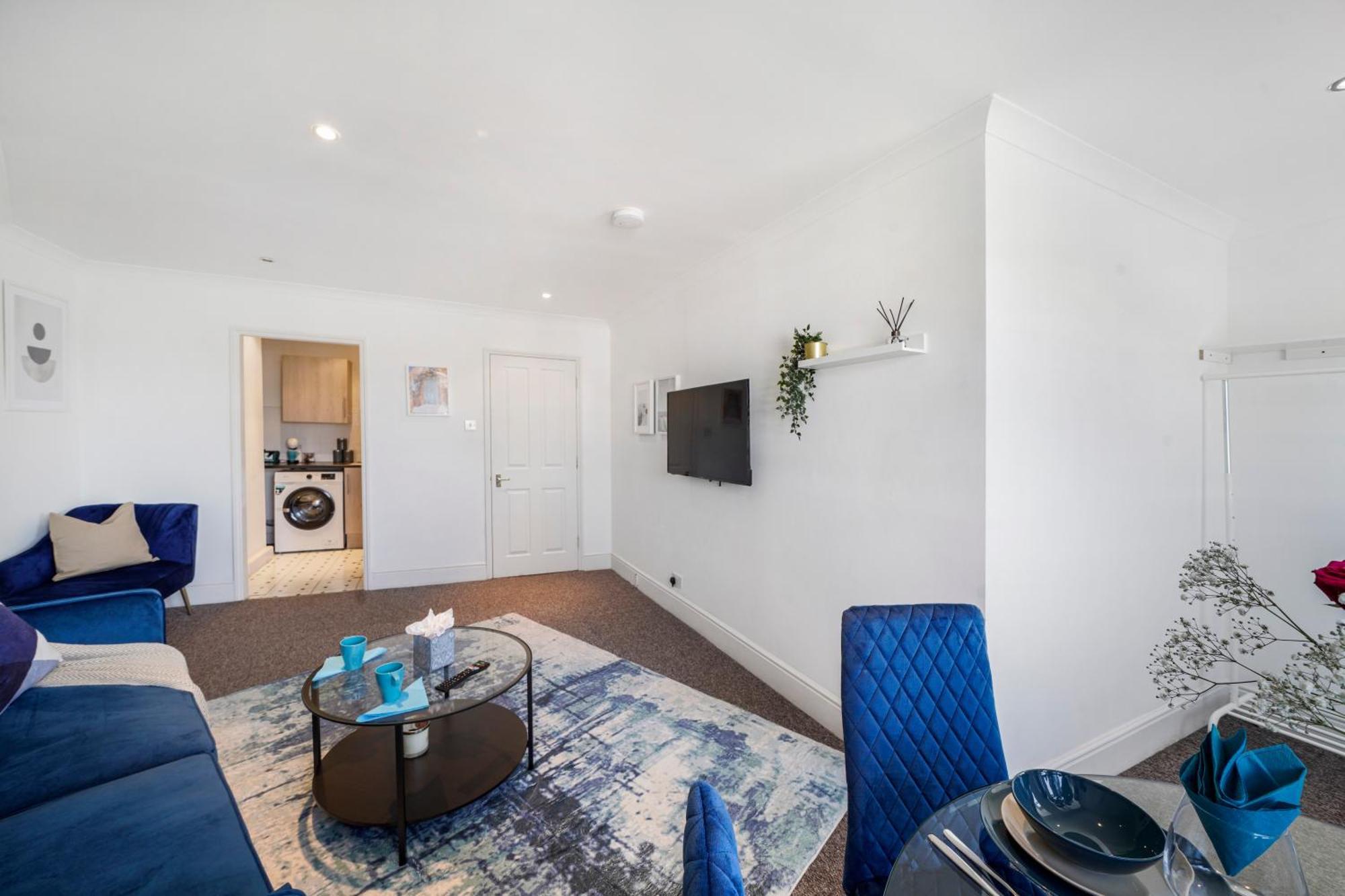 Appartement 1br & 2br Apts By Livestay Short Lets & Serviced With Free Wifi *