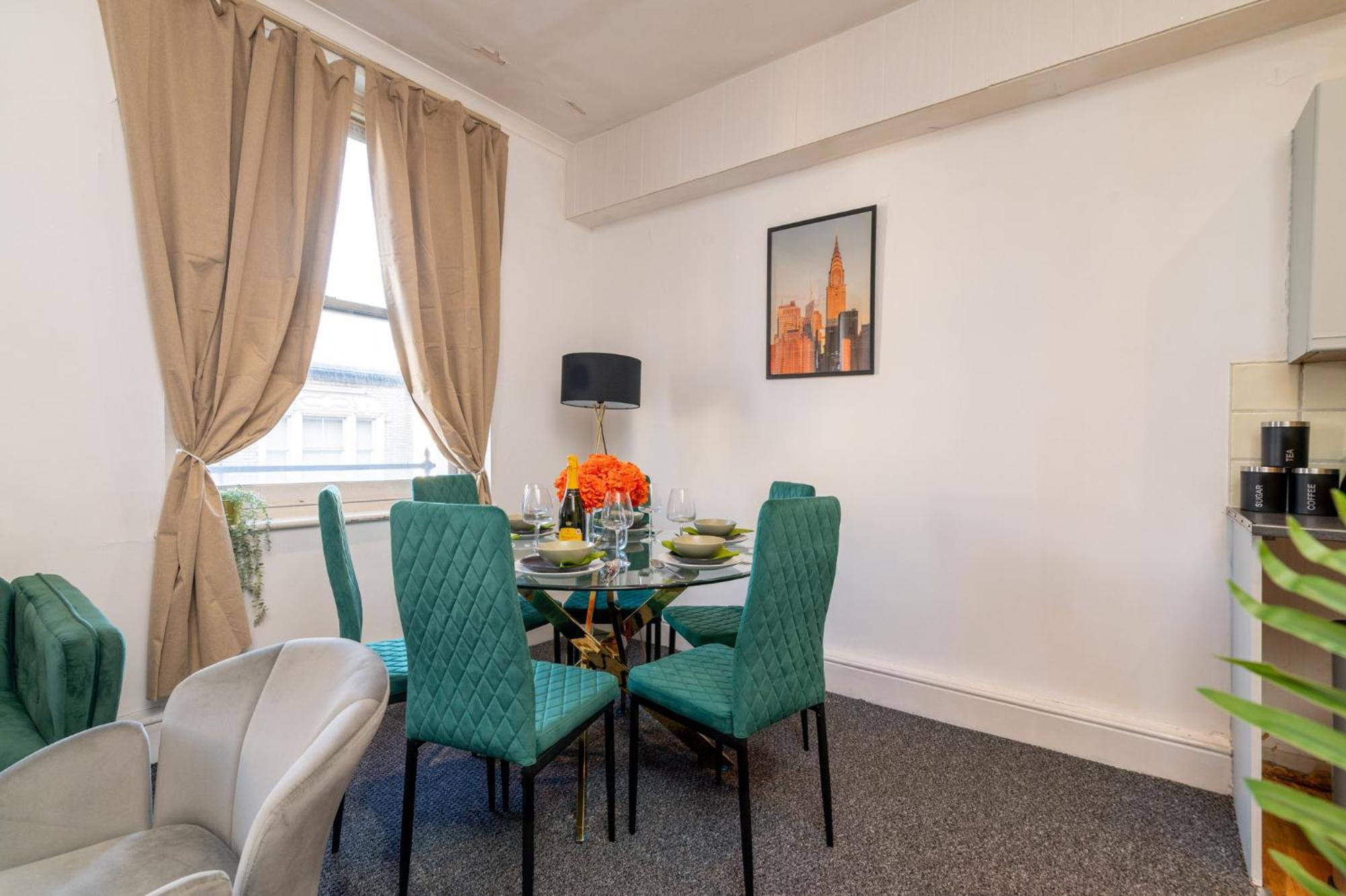 1br & 2br Apts By Livestay Short Lets & Serviced With Free Wifi Appartement Londres