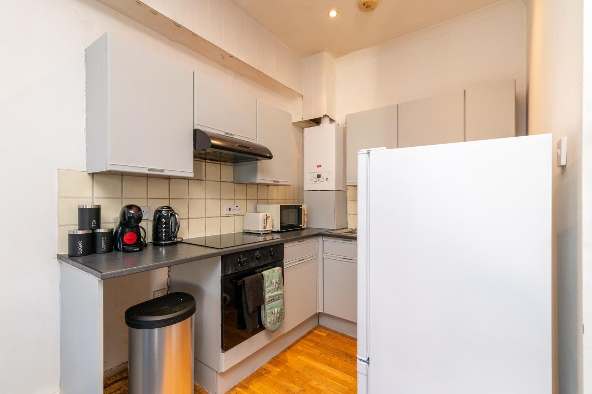 1br & 2br Apts By Livestay Short Lets & Serviced With Free Wifi Appartement